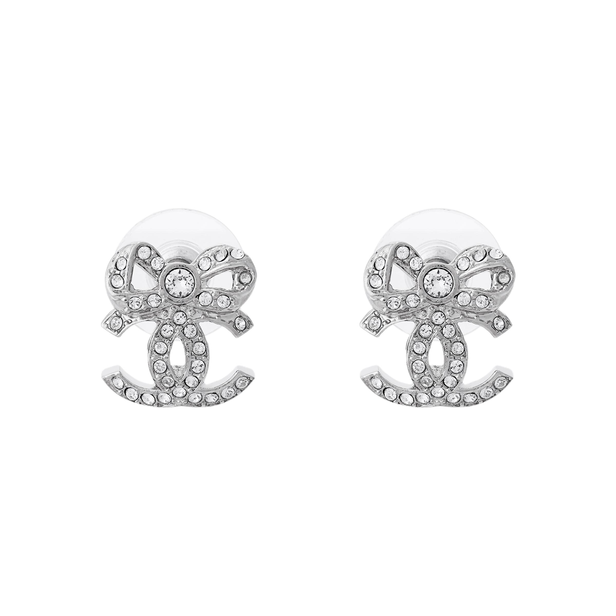 

Chanel Heart Shaped Metal Earrings Women earrings AB9231-B09019-NK116 Box+Shopping Bag