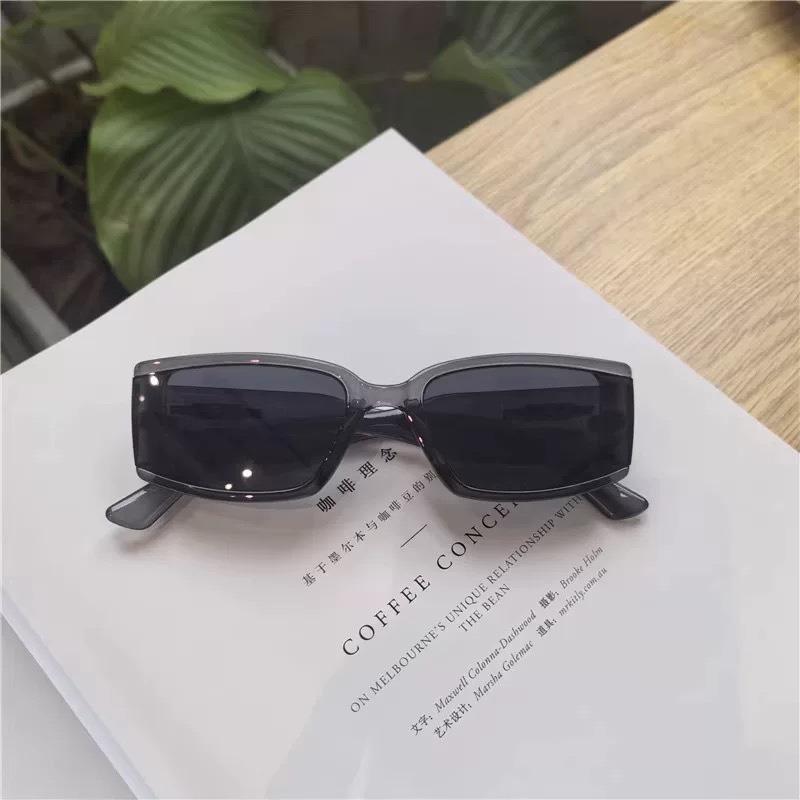 Fashion Small Square Frame Sunglasses Women Summer Sun Glasses Vintage Punk Rectangle Shades Uv400 Eyewear