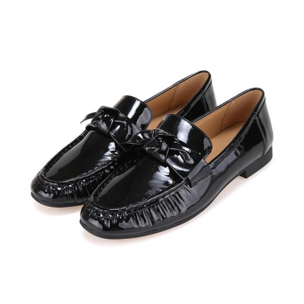 

Barbara Leather Enamel Slim Shape Loafer 1.5cm 2 Colors Bbj151 225/01.black