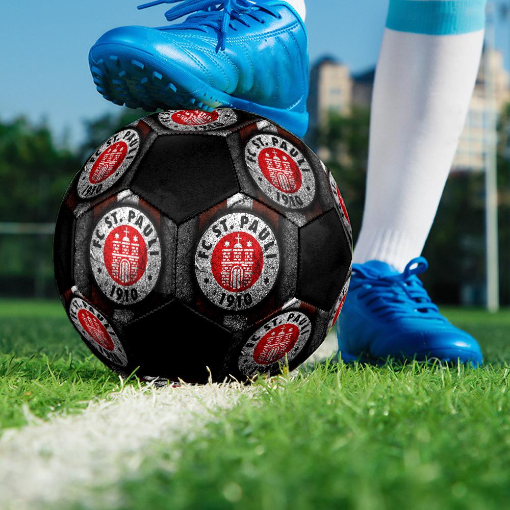 St. Pallone da Calcio a 5 Pauli FC Colorato Cucito a Macchina PVC Misura 5 Pronto per Allenamento di Squadra e Competizione Durevole Rimbalzo Elevato Fantastico Regalo Sportivo
