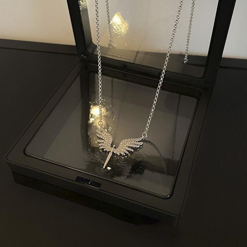 New Creativity Angel Wings Unique Design Pendant Necklace Classic Accessories All-match Personality Clavicle Chain Charm Jewerly