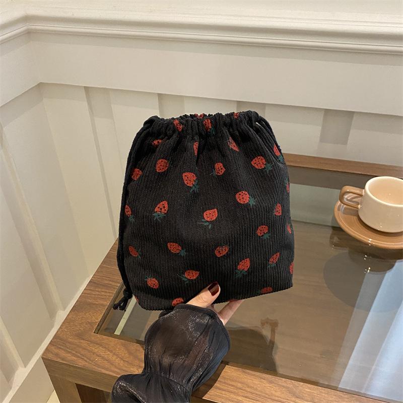 Fashion Printed Cute Strawberry Mini Bucket Bag Summer Versatile Shoulder Crossbody Bag