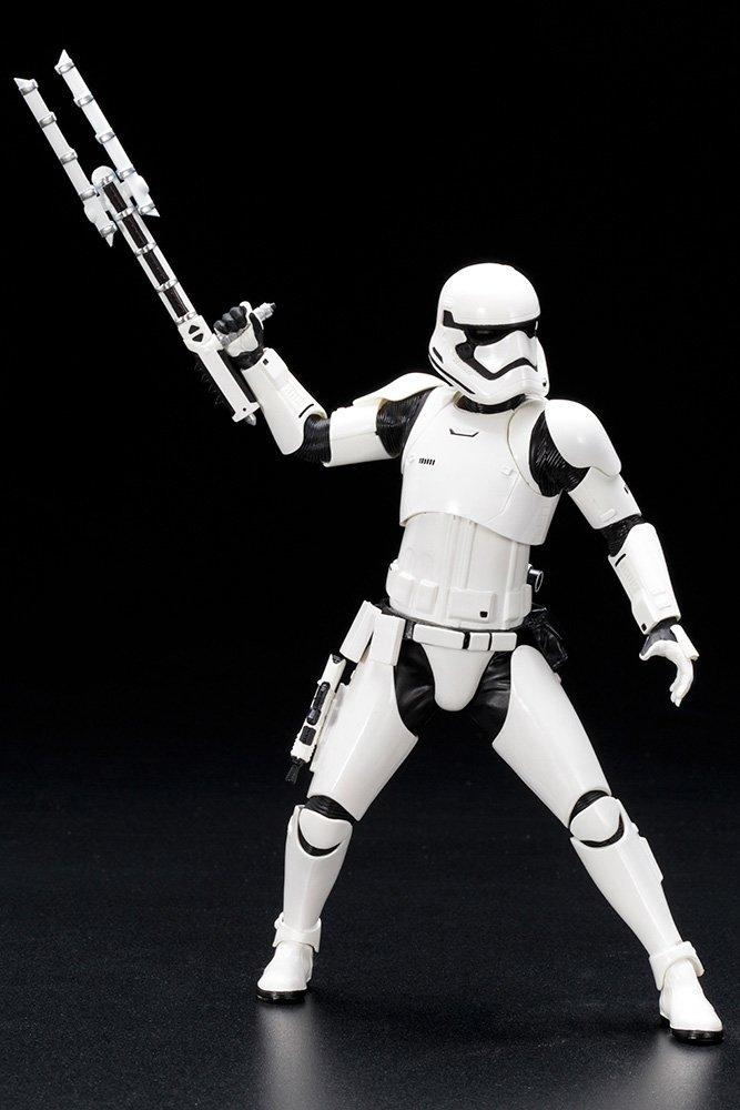 STAR WARS First Order Stormtrooper Scale PVC Painted Simple Assembly Figure ARTFX+ FN-2199 1/10