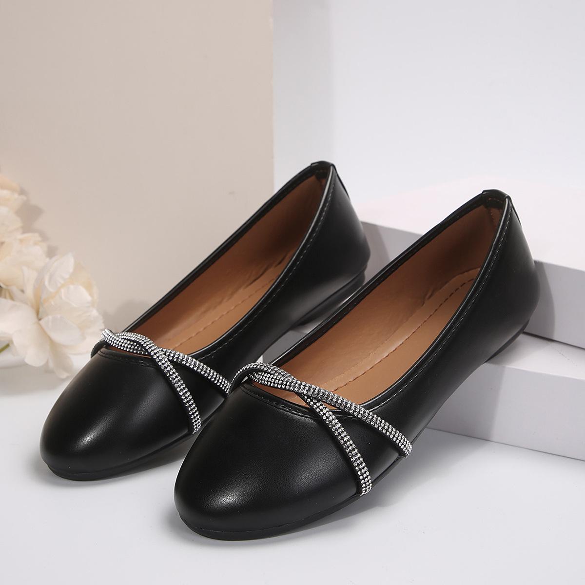 

Женские летние одинарные туфли Женские весенние и осенние туфли на плоской подошве Большие женские туфли Кожаные туфли 35 чёрный