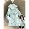 Women's Plus Velvet Black Winter Coat: Slim Fit, Hooded, Short Sports Yoga Top for Autumn/Winter 2025