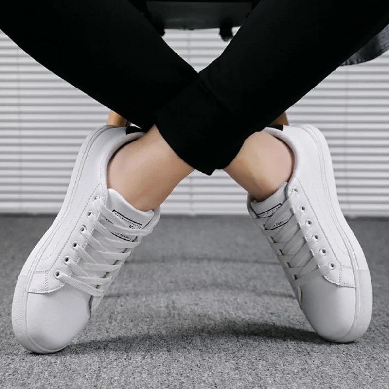 Fashion 2024 Men's Sneakers Cheap Mens Shoes Comfortable Male Vulcanized Shoes Summer New Flat Shoes Fashion Versatile Tenis Masculino
