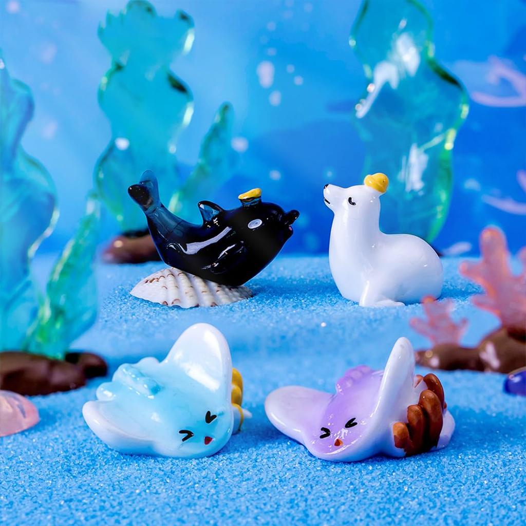 HyzaPhix Miniature Aquarium Fish Tank Dolphin Whale Shark Seashell Marine Life Set of 16 Cute Mini Figurines Fish Figures Decorative Objects Scenery