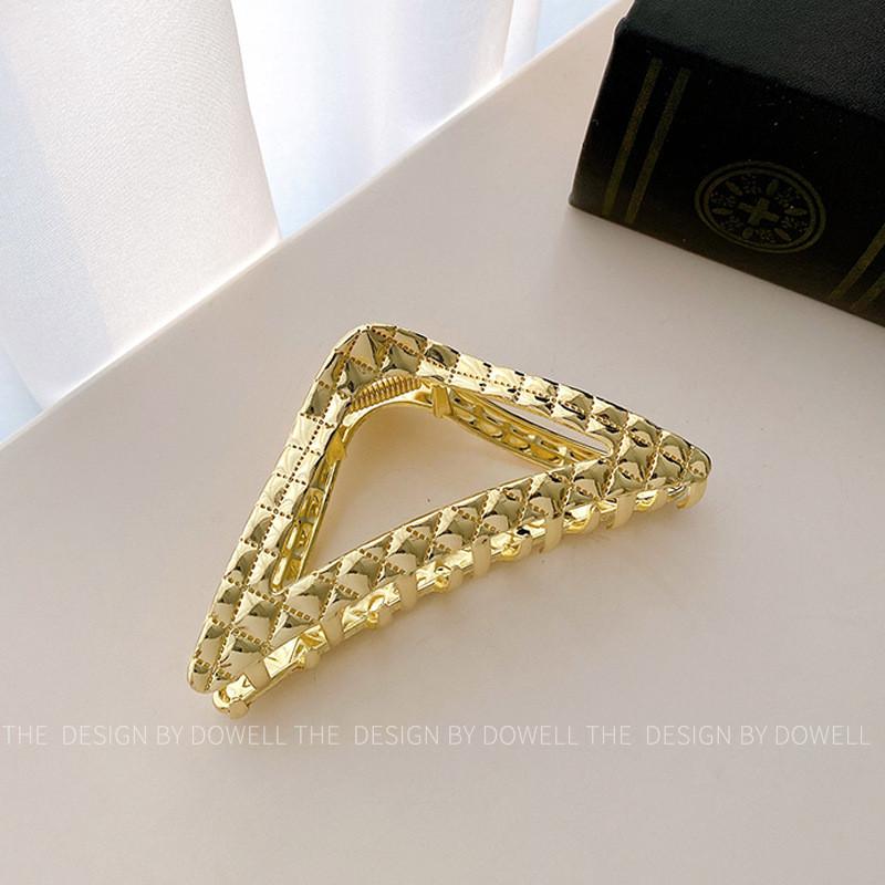 Stylish Japanese And Korean Inspired Hair Claw Clip For Chic Updos With Geometric Design And Color Variety Triangle Gold