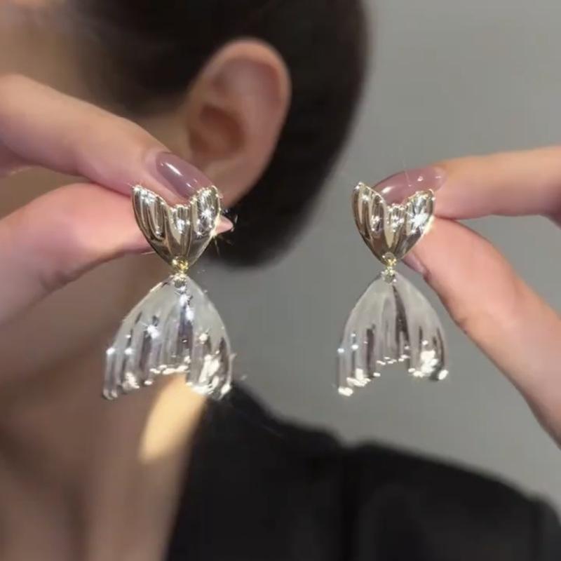 

2023 Новые модные нерегулярные металлические серьги-капли для женщин Корейский дизайн Серьги Серебряного цвета Личность Серьги Девушки Вечеринка Ювелирные Изделия Подарок