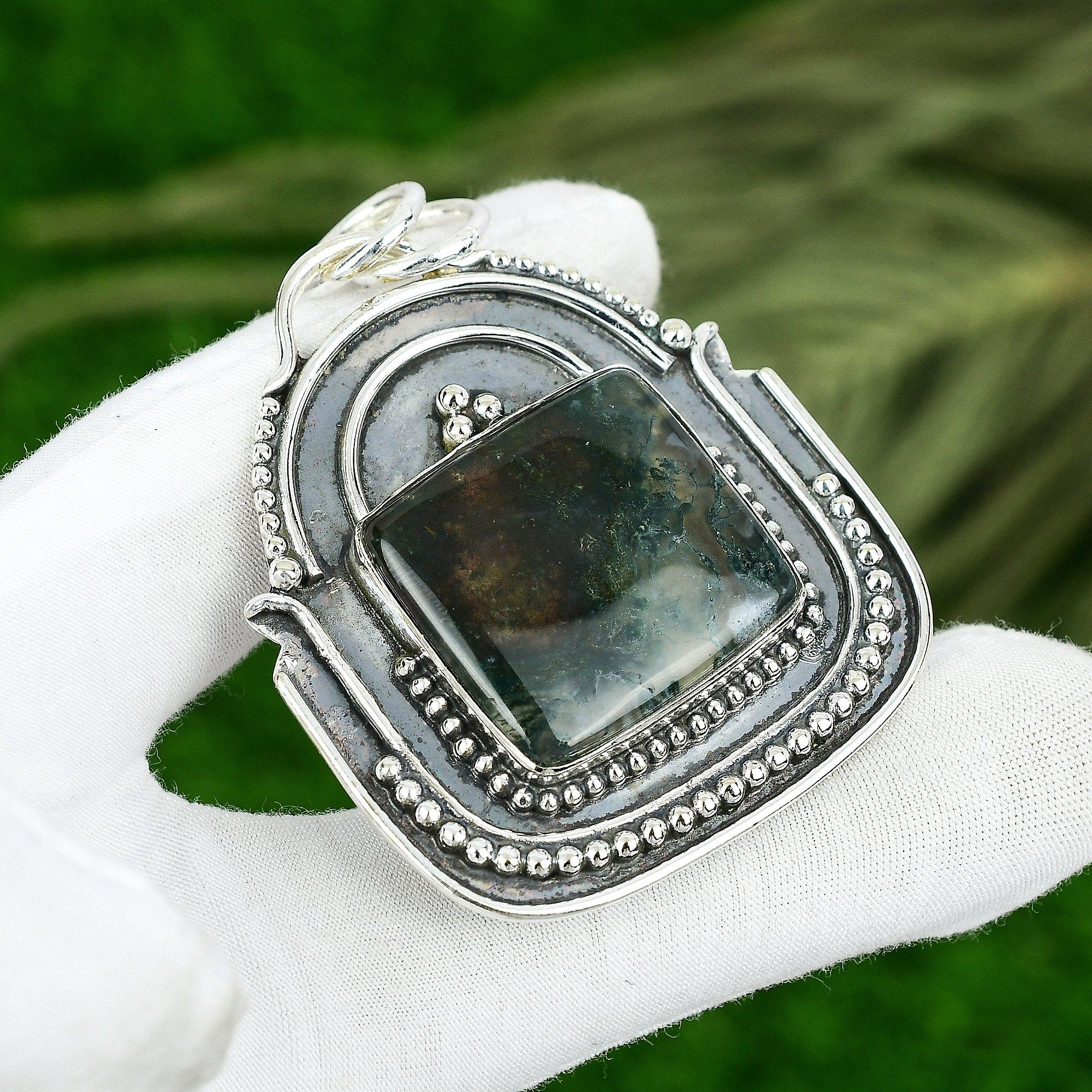 

Предложение ко Дню дружбы Серебро 925 пробы Квадратный камень Солярный моховой агат Новый кулон Ювелирное изделие