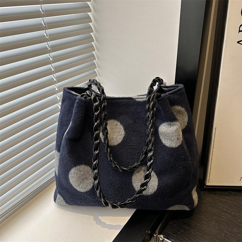 Retro Suede Tote Bags for Women Shoulder Bags Large Capacity Armpit Bag Shopping Bag Class Bags for Girl Designer Bag