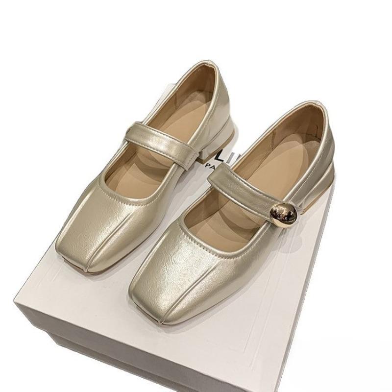 Fashionable Square-toed, Large-sized, Low-top Single Shoes for Women with Thick Heels and Riveted Breathable Shoes