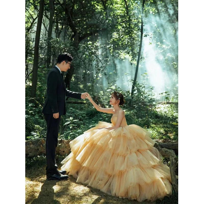 

Легкое свадебное платье 2025 Платье для свадьбы на открытом воздухе Одежда Пышное цветное платье Сексуальное платье-бюстье XXXL жёлтый