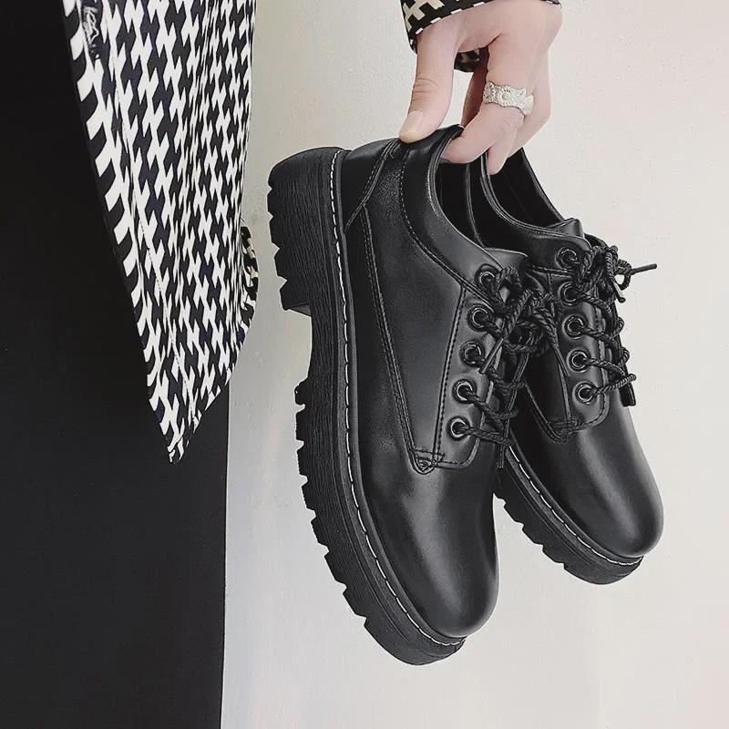 Pánské kožené boty Derby: Jarní business casual nízké tenisky