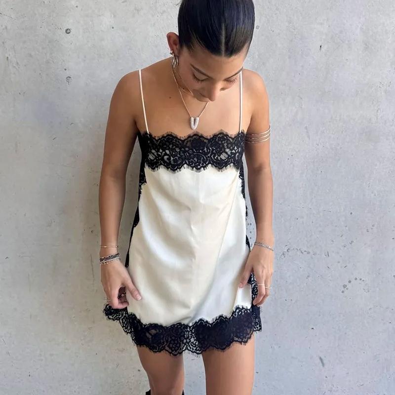 Women Satin Lace Camisole Top Sleeveless Spaghetti Strap Silk Lace Trim Cami Top 2026 Summer Sexy Tank Top Streewear