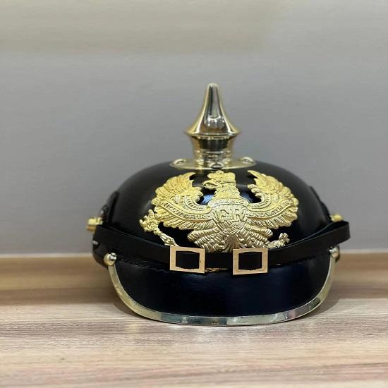 Немецкий шлем Пикельхаубе Первая мировая война Прусский офицер Кожа Металл Носимый Исторический