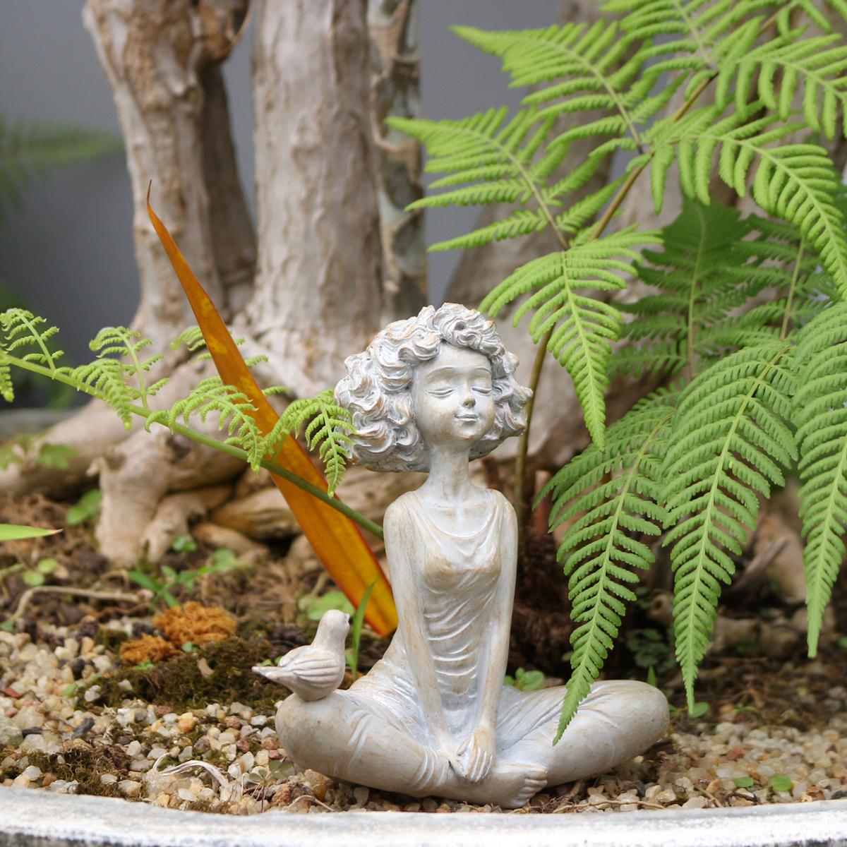 

1 white sitting yoga girl, creative outdoor garden decoration ornament, bonsai/tabletop decoration белый