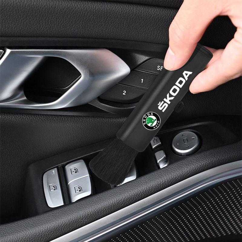 Car Air Conditioner Outlet Clean Brush Dust Remover Accessories For Skoda Octavia MK2 MK3 2 3 A7 Fabia Karoq Kodiaq Superb Rapid Kamiq