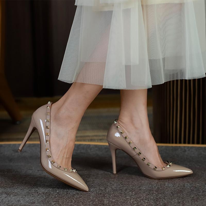 Pointed Rivet Nude High Heels for Women, New Sexy Queen Style Slim Heel Liuding French Shallow Mouth Single Shoe