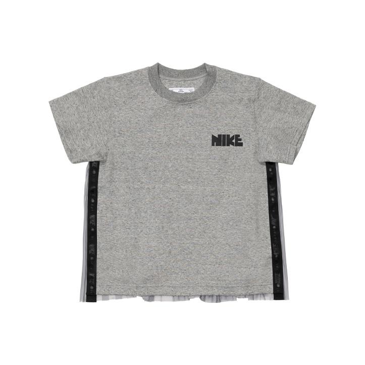 

Флисовый топ с короткими рукавами Nike Womens x Sacai Темно-серые женские топы CV5716-063 M