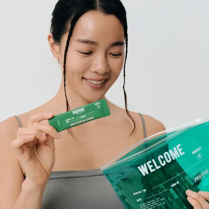 2 in 1 [Positive Hotel] Green Tea Enzyme Cleanser (1 box/30 packets)