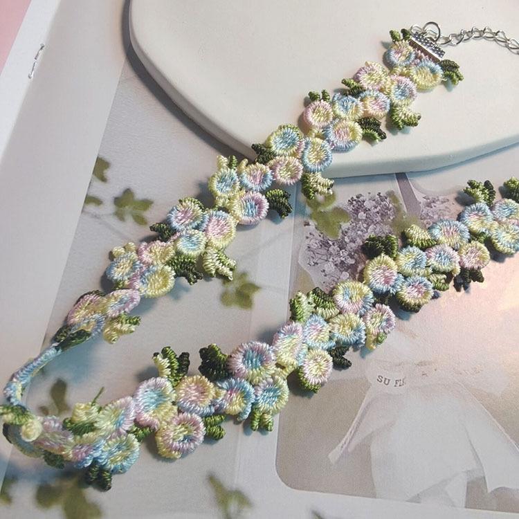 Pfirsichrosa Spitze Bestickte Florale Choker-Halskette für Damen - Frühling/Sommer Kollektion