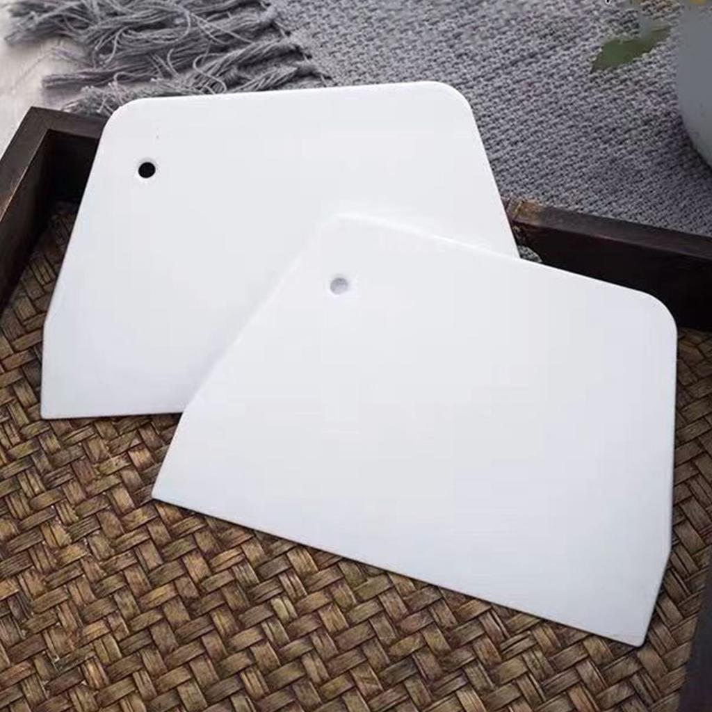 Dough Scraper Lightweight Flat Cut Reusable Plastic Bowl Scraper Multifunctional Flexible with Hanging Hole for Kitchen