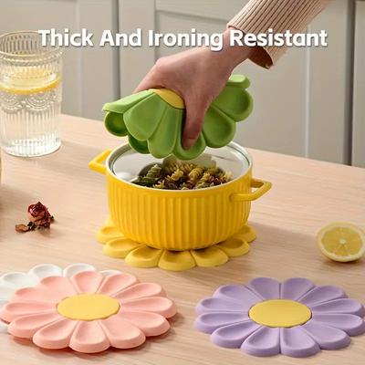 Daisy Flower Shape Cup Coaster Silicone Slip Insulation Pad Cup Mat Hot Drink Holder Mug Stand Home Table Decorations Kitchen Accessory