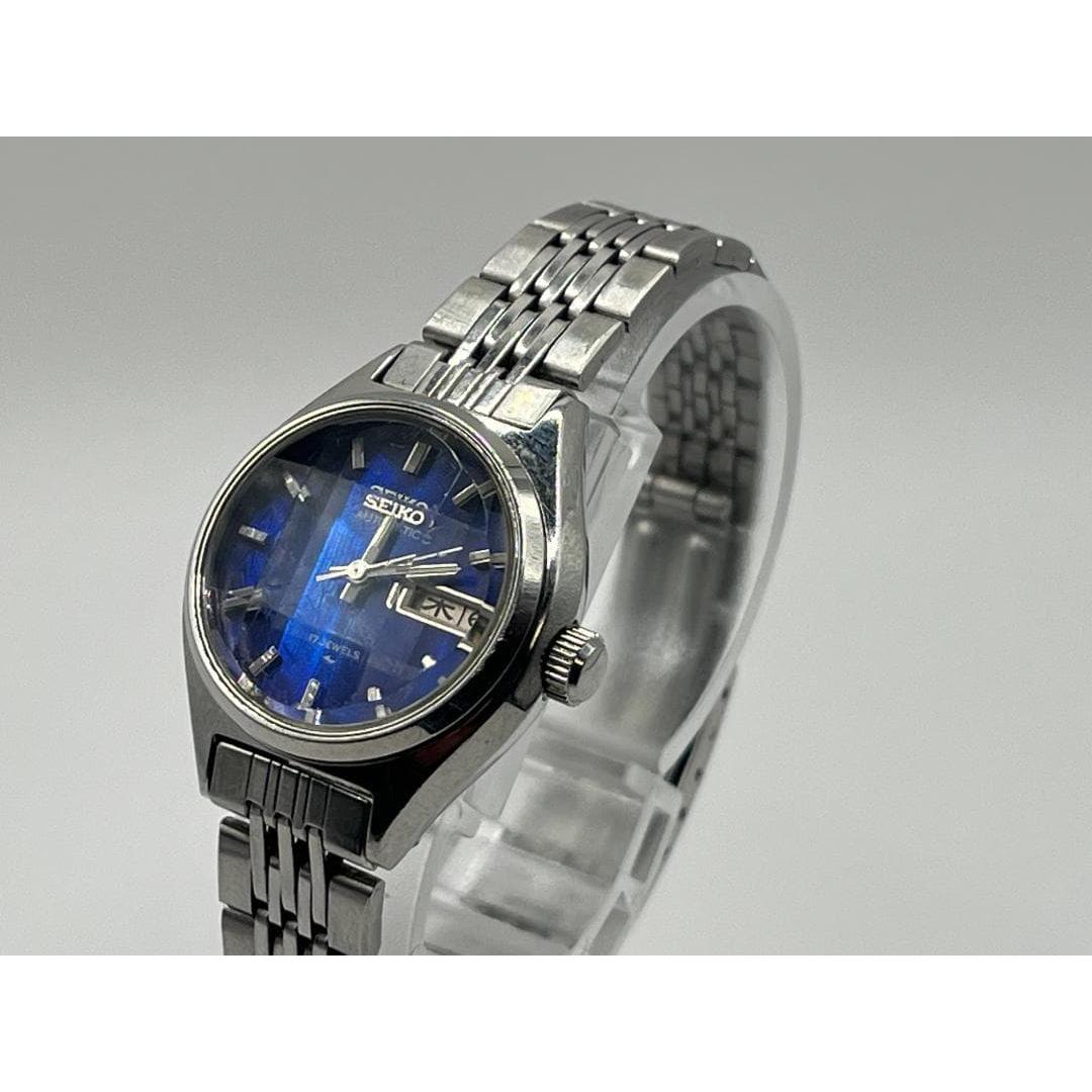 Used SEIKO Seiko ladies watch 2206-0490 in operation