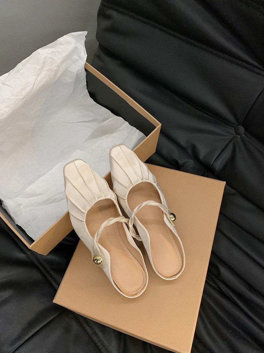 

Flat-bottomed French bag head, half slippers, fairy shoes, outer wear 2025 new summer niche silver Mary Jane sandals 40 абрикосовий