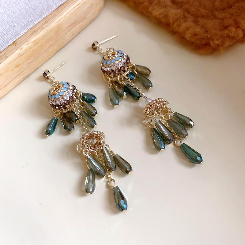 Silver Needle Diamond Artificial Pearl Earrings Ethnic Style Light Luxury Fringed Earrings Fashion Advanced Retro Earrings