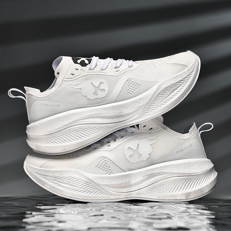 Shock absorption and rebound professional running shoes 2025 new mesh breathable sweat-absorbing lightweight carbon plate mandarin duck aut