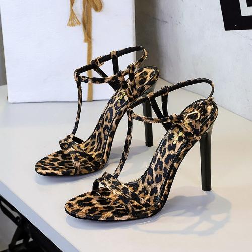 Sexy European Style High Heels Women's T-Strap Platform Sandals Leopard Print Open Toe Party Shoes