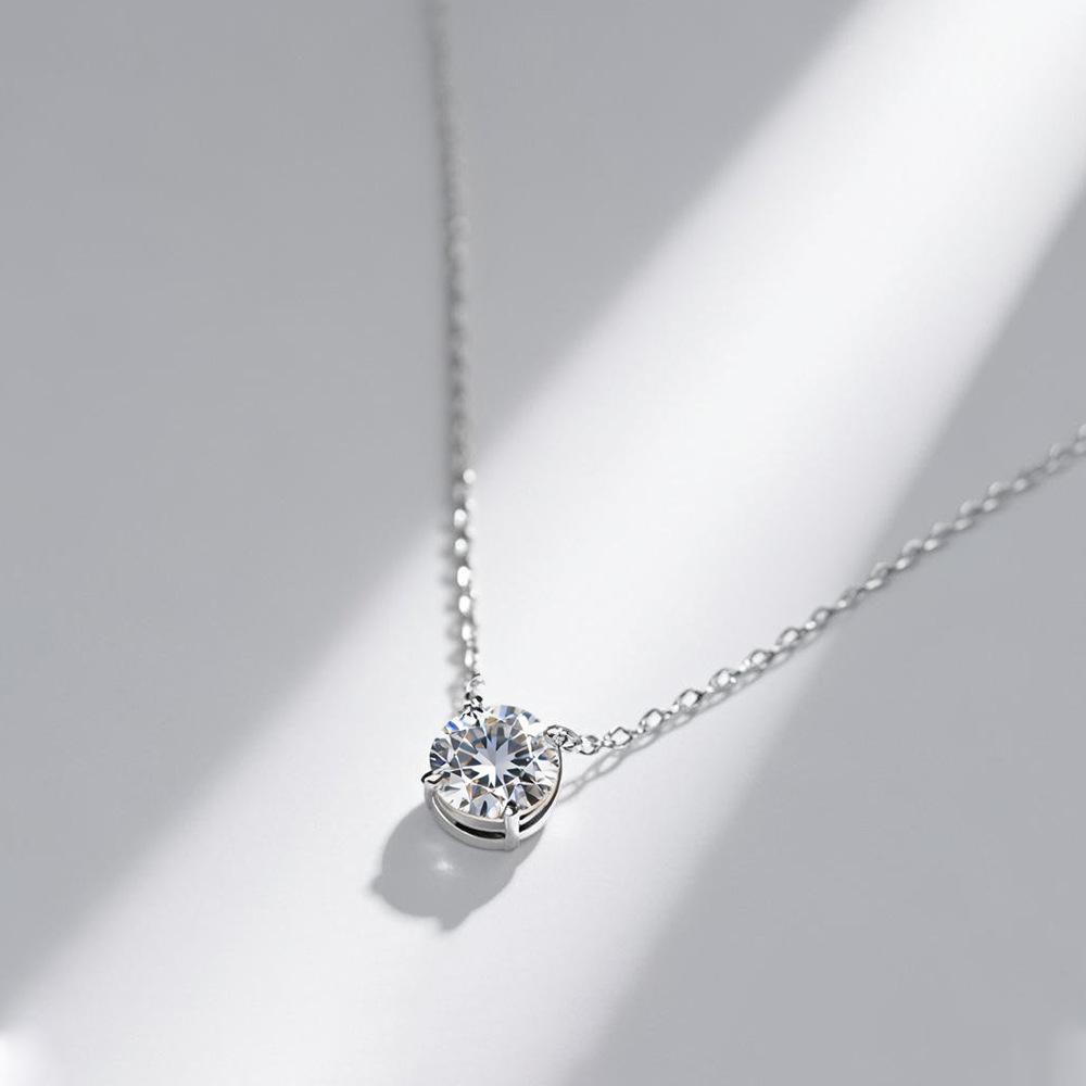 QIBAOKU Retro S Sterling Silver Necklace HighCarbon Stone/Moissanite 1-2 Carat Classic Women s Light Luxury Clavicle Necklace 1 carat&High carbon stone