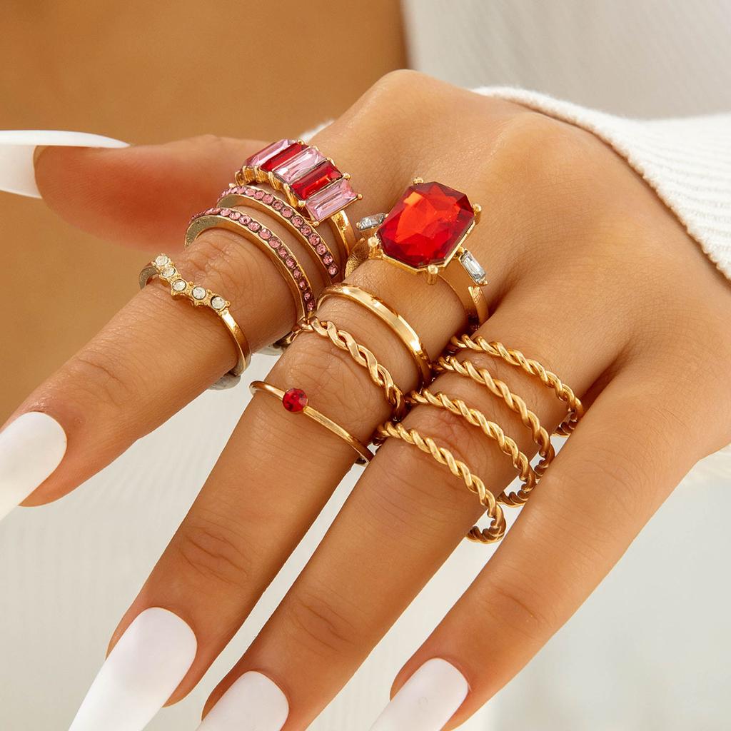 Popular jewelry, ring jewelry, snake-shaped love imitation emerald with diamonds ins wind five-piece ring for women