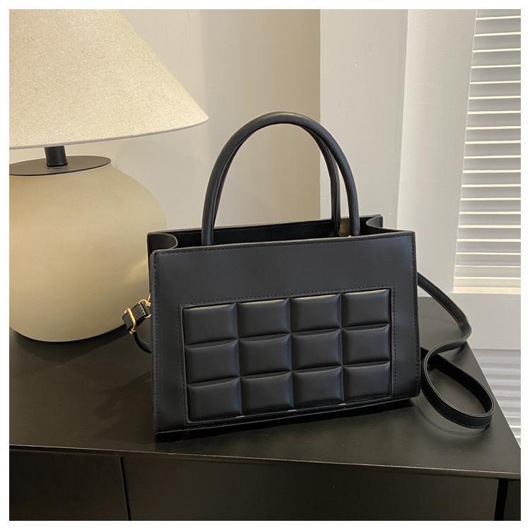 Vintage Large Capacity Handheld Square Bag For Women Stylish Trendy Design 2024