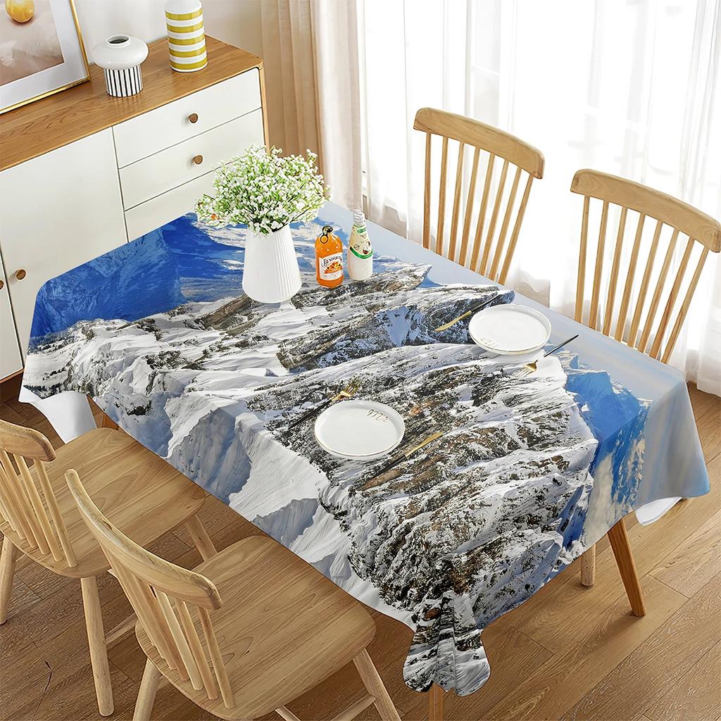 Winter-Themen-Tischdecke Schneebedeckte Berge Sonne scheint auf die Berge Ästhetische Dekorationen Zuhause Esszimmer Küchentisch Gelb