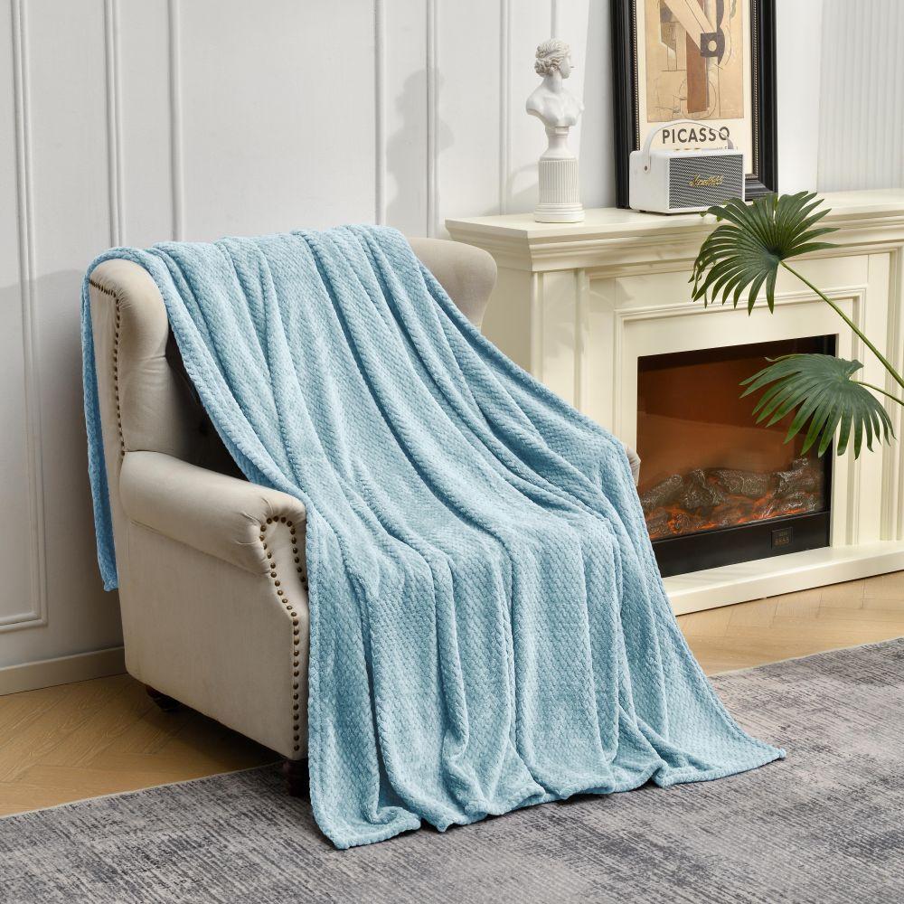 Soft Fleece Throw Blanket for Couch, Lightweight Plush Warm Blankets for Bed, Fuzzy Cozy Flannel Blanket Throw for Sofa, Travel