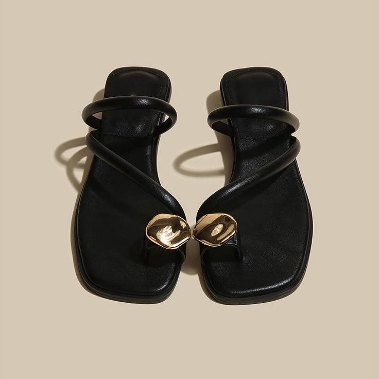 

Летние женские тапочки с узким ремешком, модные металлические украшения, слипоны на низком каблуке, женские элегантные шлепанцы, повседневные уличные пляжные шлепанцы 38( insole 24cm) чёрный