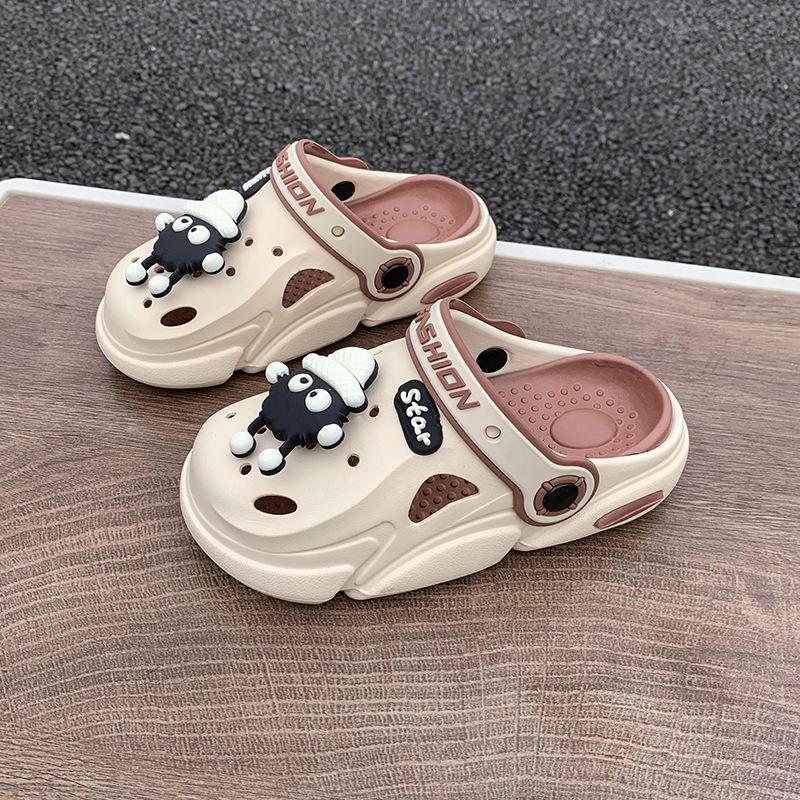

Boys and girls cool slippers children s hole shoes anti-collision and non-slip household beach shoes 40/41 [Inner Length 25cm]