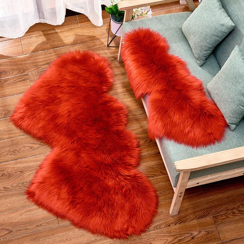 Modern Heart-Shaped Faux Wool Rug – Long Pile Mat for Bedroom & Living Room