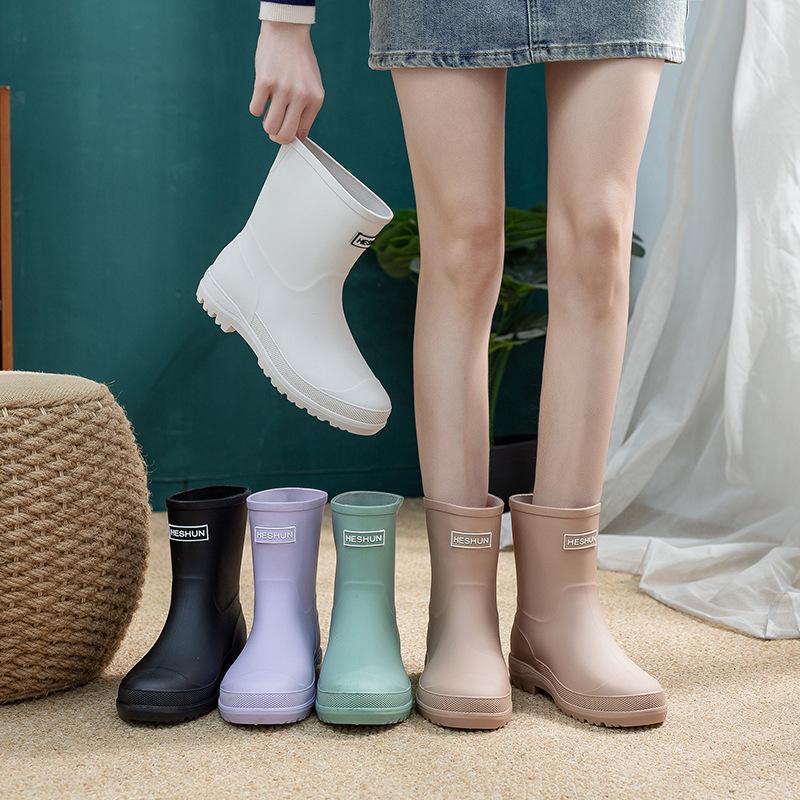 New short rain shoes women's rubber shoes wear non-slip water boots thick-soled water shoes velvet short rain boots