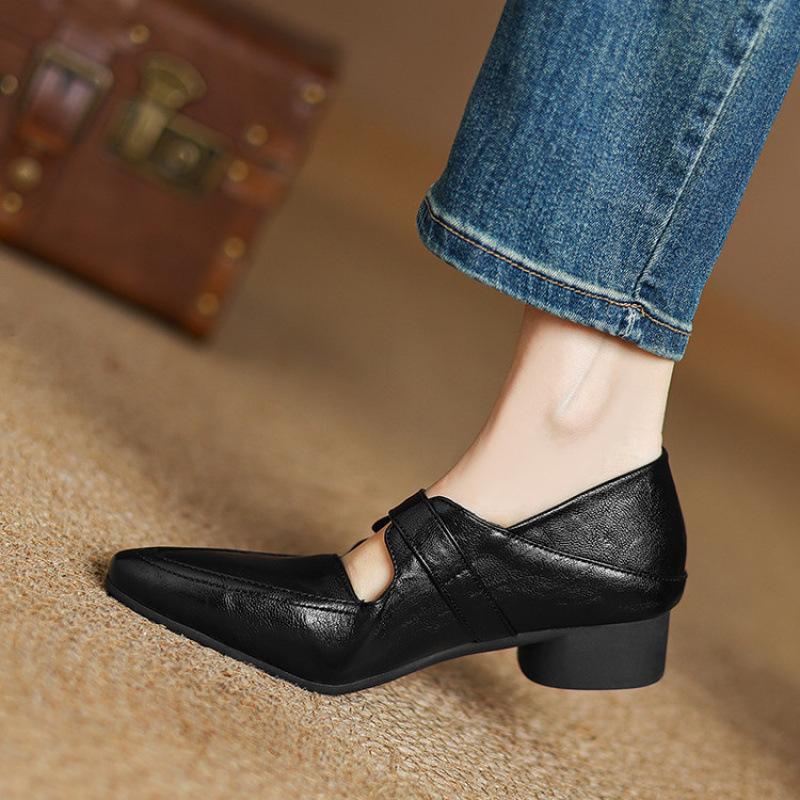 

The new comfortable slippers can be worn twice, pointed toes and one pedal, rubber soft soles, thick soles, non-slip, mid-heel square heel, four-s 39 чёрный