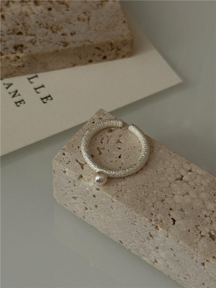 

Unique Fashion 2024 Copper Geometric Ring For Women With Adjustable Open Fit Design J5557