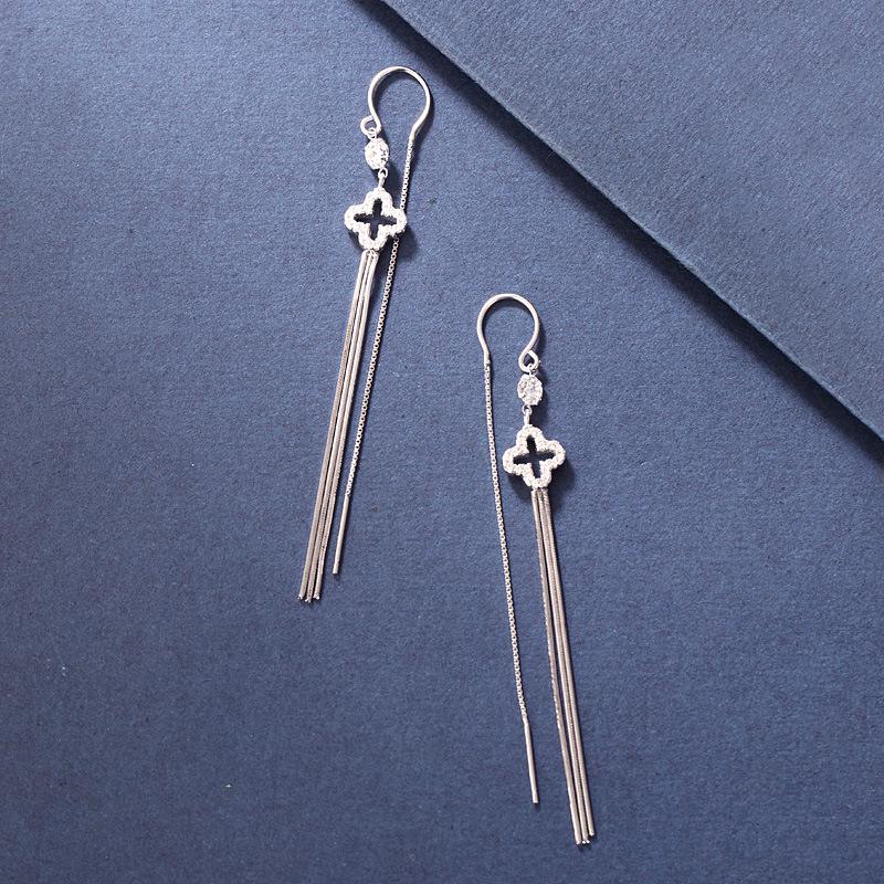 Elegant S925 Sterling Silver Four-Leaf Clover Tassel Earrings – Diamond-Inlaid, Anti-Lost, Versatile for Clubbing, Fashionable Ear Cuffs for Women