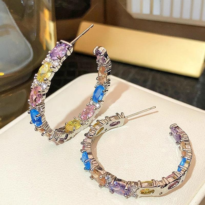 European and American high-end personalized earrings, super flash zircon light luxury earrings, daily exquisite and versatile design earrings