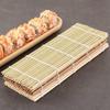 Rotoli di Sushi con Buccia Verde Realizzati con Set di Strumenti per Sushi in Bambù, Stampo per Riso per Sushi in Alga, Tappetino per Sushi in Bambù