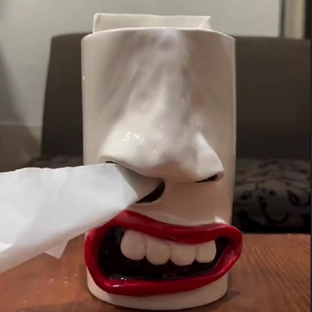 Funny Face Tissue Holder, Quirky Mouth Nose Tissue Box Dispenser, Unique Toilet Paper Holder Novelty Tissue Box Cover for Bathroom Living Room