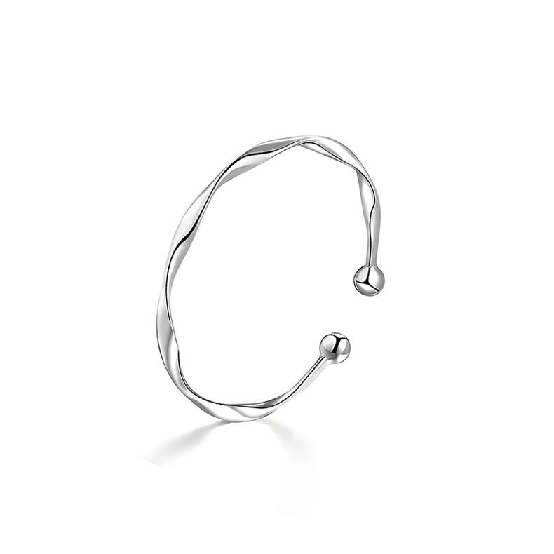 Mobius Women's Cold Style Fashionable Bracelet - Elegant, High-End Women's Jewelry & Accessories