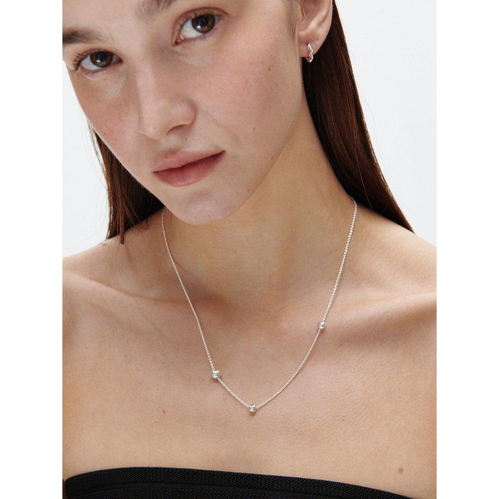 Mobil Necklace